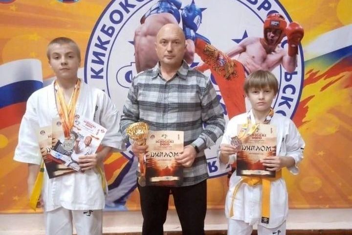 Черкас чемпион ставропольского края. Футбол ветераны краснодарский край. Спортсмены ставропольского края информация. Ставропольагросоюз футбольная команда. Чемпионы ставропольского края.