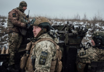 Большие потери среди военнослужащих вооруженных сил Украины ставят под угрозу будущее страны, заявил экс-аналитик ЦРУ Ларри Джонсон