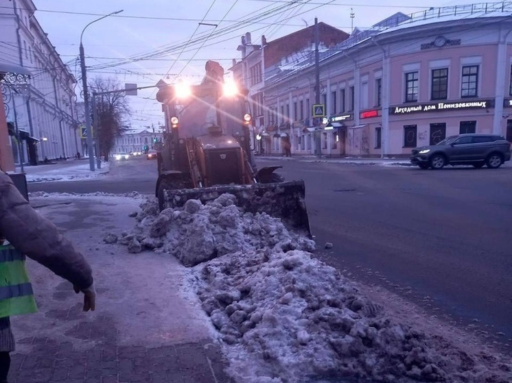 В Ярославле прокуратура взяла под контоль уборку города от снега