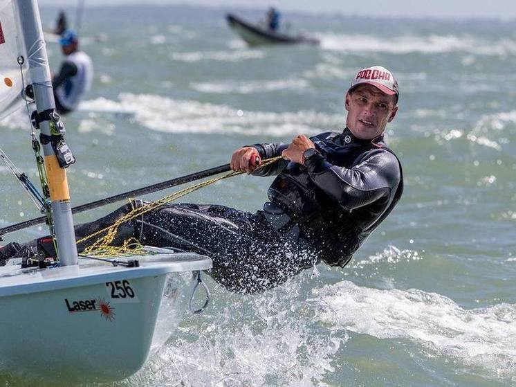 Яхтсмен из Подмосковья завоевал золото на соревнованиях в Сочи