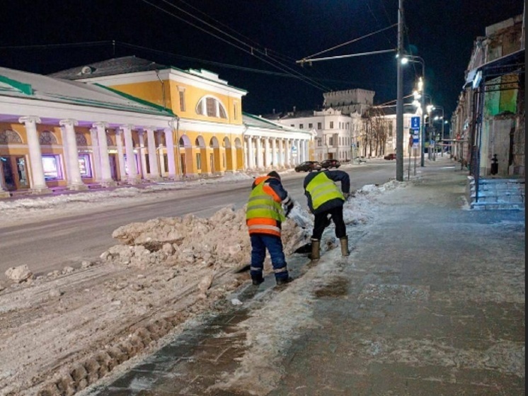 Мэр Ярославля сообщил о расчистке от снега и льда 60% города