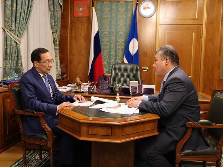 Глава Якутии встретился с руководителем Национального фонда «Барҕарыы»