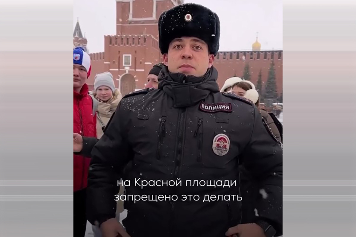 Two more Russian women were detained with caviar on Red Square