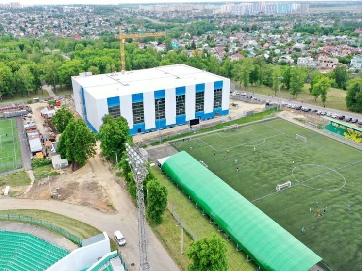 В Орле завершается подготовка к открытию футбольного манежа
