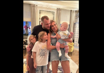Летом 2023 года Светлана Бондарчук стала третий раз мамой, когда в ее браке с композитором Сергеем Харченко появился малыш Петр