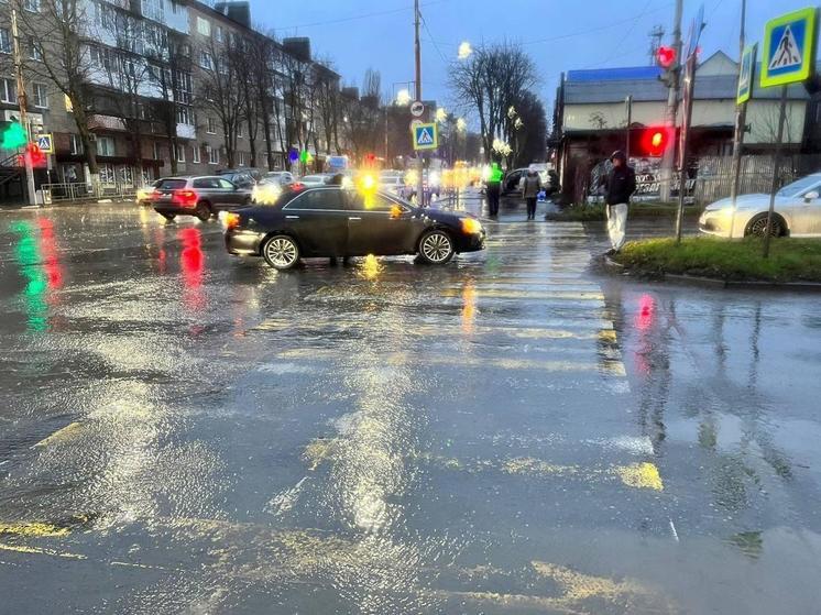 В Шахтах в столкновении двух иномарок пострадал ребенок