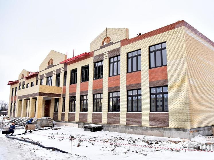 Школа в микрорайоне Прилуки Вологды готова на 42%