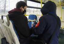 Неприятный инцидент произошел в автобусе города Новосибирска