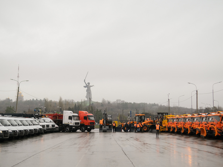 На улицы Волгограда выйдет 90 новых спецмашин на экологичном топливе