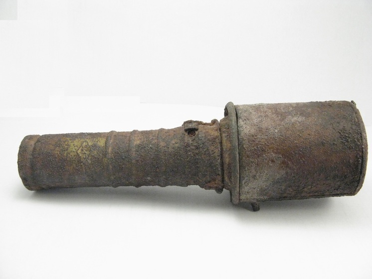 Mash: московский третьеклассник принес в школу папину боевую гранату