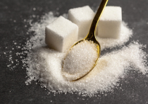 Врач-диетолог Елена Соломатина рассказала, как рассчитать личную норму сахара в день