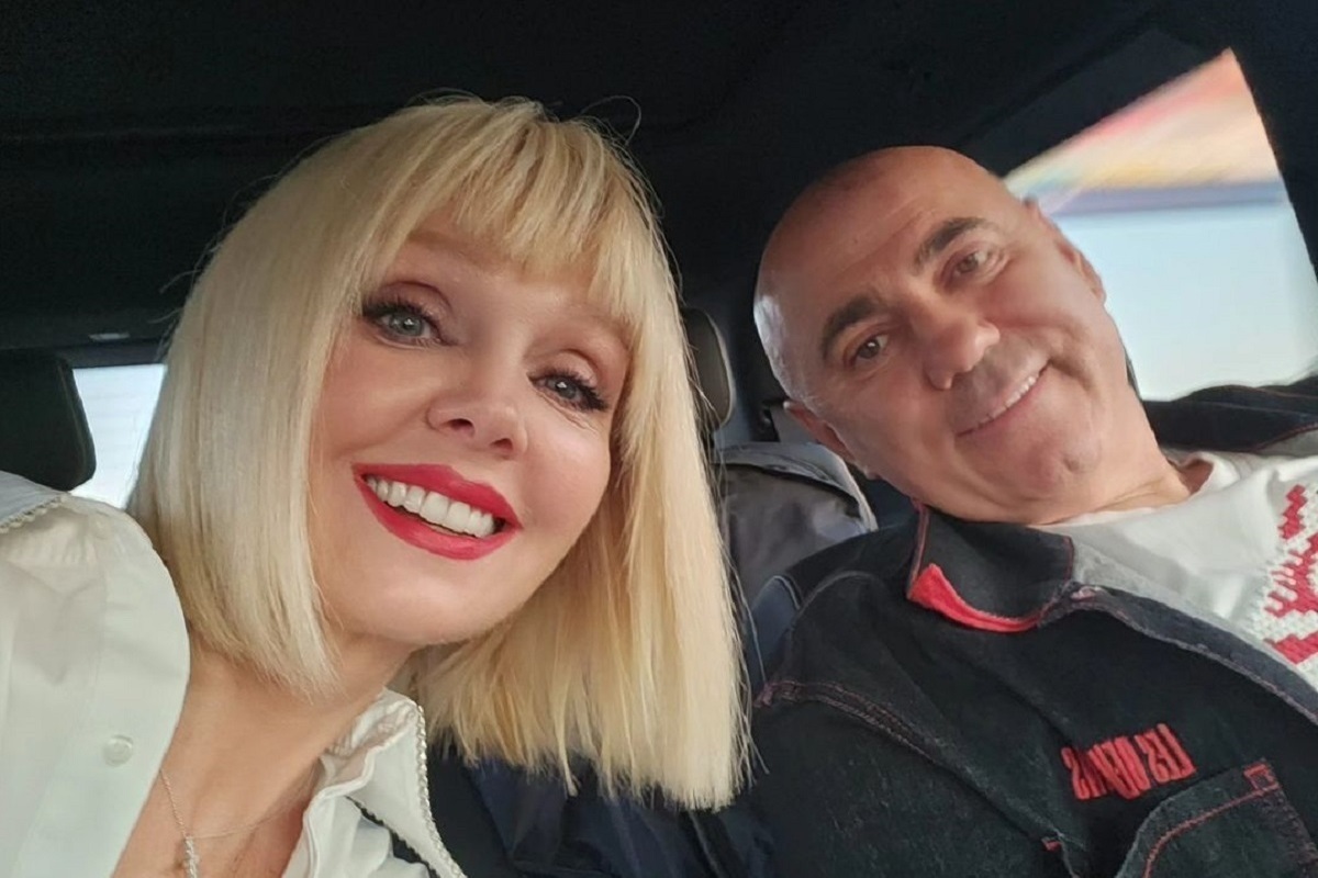 Сам продюсер тоже не остался без комплиментов