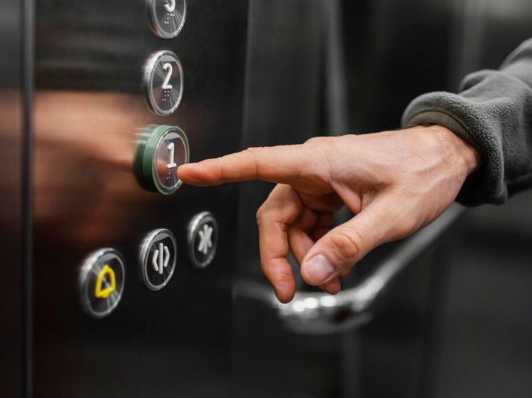 Потребители могут требовать компенсацию за поездку в лифте, выработавшем свой ресурс