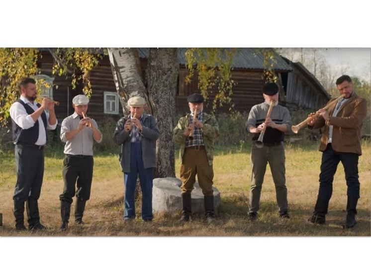 Нерехтский рожечный хор снял клип на народную песню «Чудный месяц»