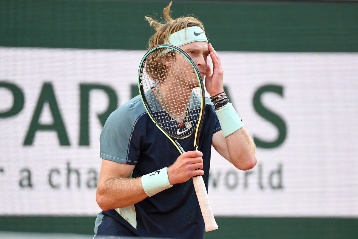 Медведев и Рублёв вошли в топ-5 игроков по числу эйсов в 2023 году