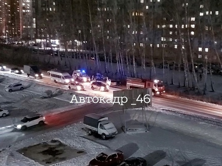 Массовое ДТП в Северном микрорайоне Курска привело к транспортному коллапсу