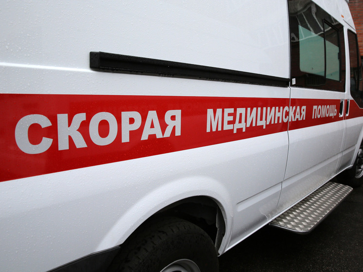 Водитель трактора сломал ребра в ДТП с грузовиком в Хвойнинском округе