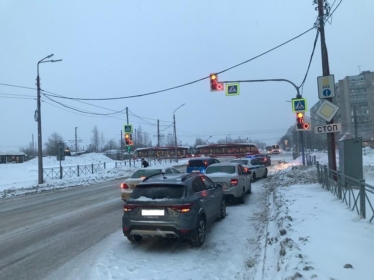 Нетрезвая автоледи устроила ДТП в Череповце
