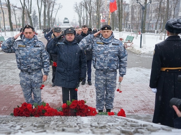 Орёл отметил День Неизвестного солдата