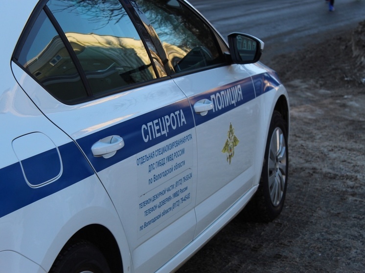 В Грязовце задержан нетрезвый водитель, в машине которого пассажирка перевозила наркотики