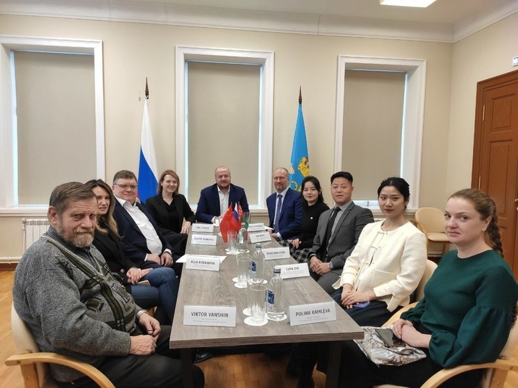 Представители Латвии, Китая и Белоруссии встретились на Форуме дружбы в Пскове