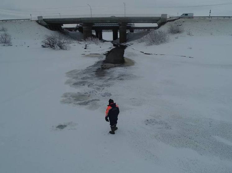 В НАО обследовали лед реки Печора