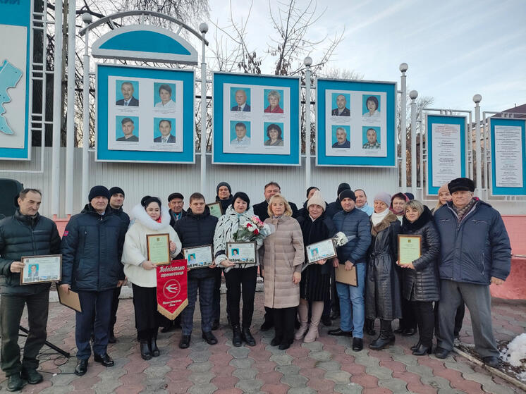 В Пензе обновили доску почета Первомайского района