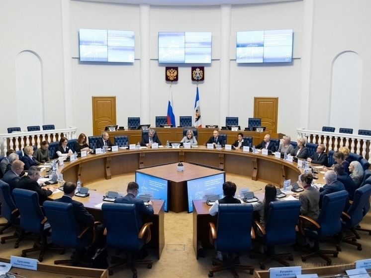 Безработица в Новгородской области за три года снизилась почти в два раза