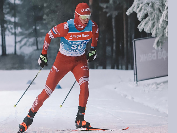Лыжники Александр Большунов и Вероника Степанова стали лидерами индивидуальной гонки второго этапа Кубка России