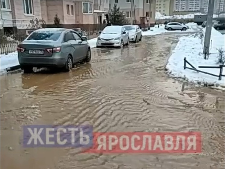 В Ярославле из-за ошибки застройщика затопило жилой квартал