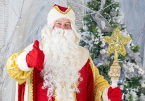 В Оренбурге, на главпочтамте на улице Кирова установили специальнфй ящик для писем Деду Морозу