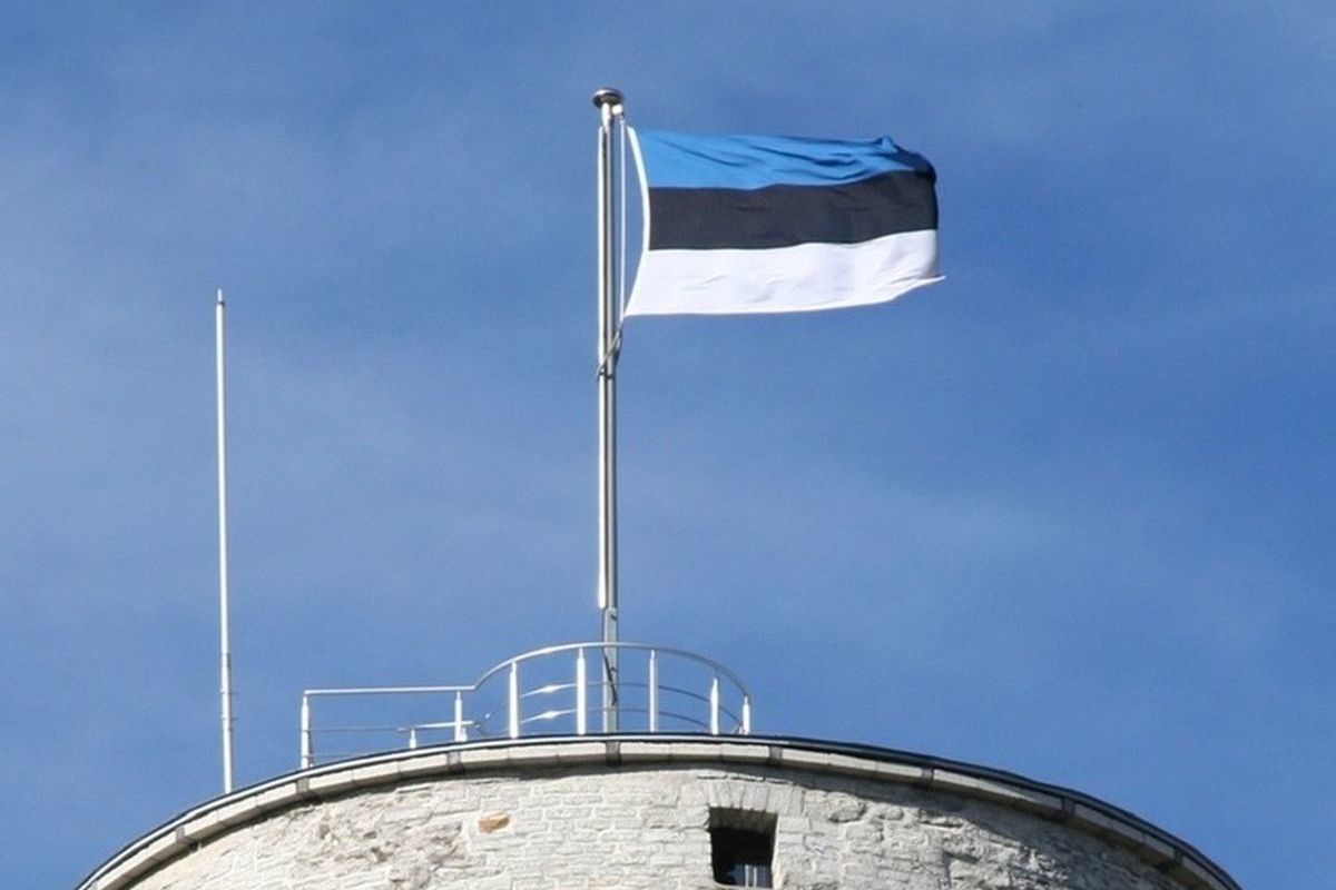 Estonia has threatened to deport those wishing to obtain Russian citizenship