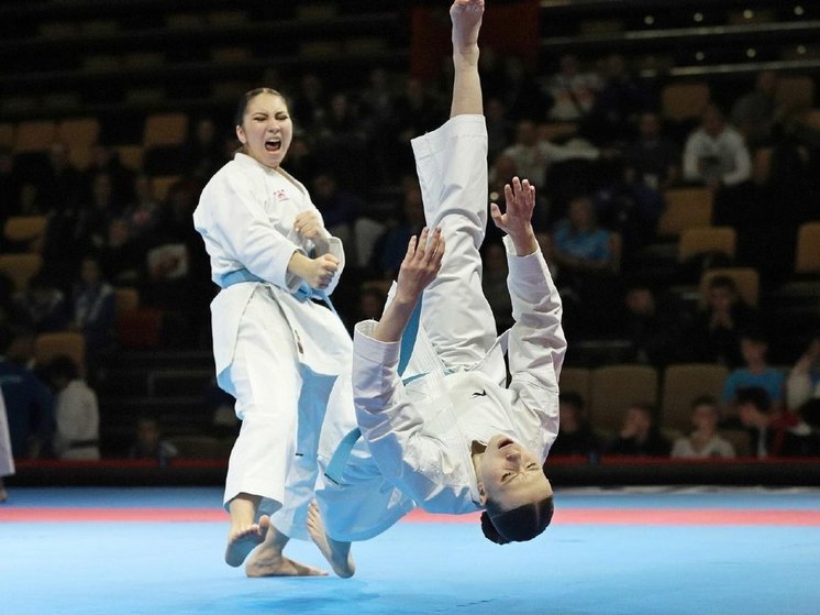 Первенство России по каратэ стартовало в Южно-Сахалинске