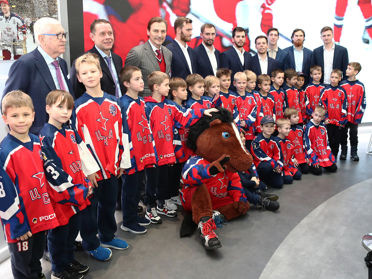 Народный праздник хоккея состоялся на ВДНХ в павильоне «Роснефти».
