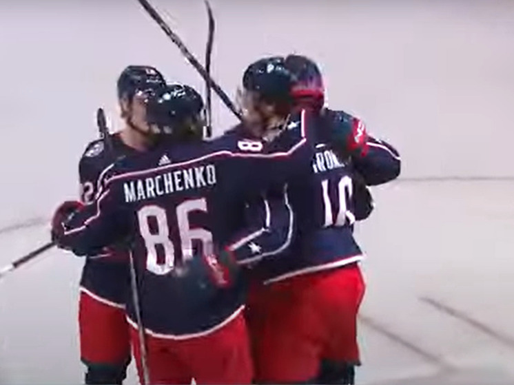 Полностью русская тройка нападения в НХЛ отличилась в первом же периоде
