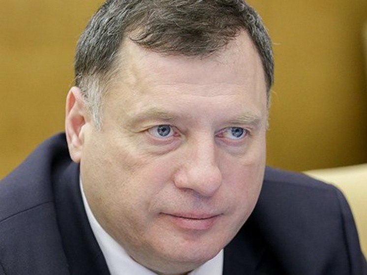 В Госдуме оценили утверждения Херша о переговорах Залужного и Герасимова