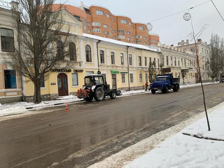 С улиц Тамбова за ночь 2 декабря вывезли 400 кубов снега