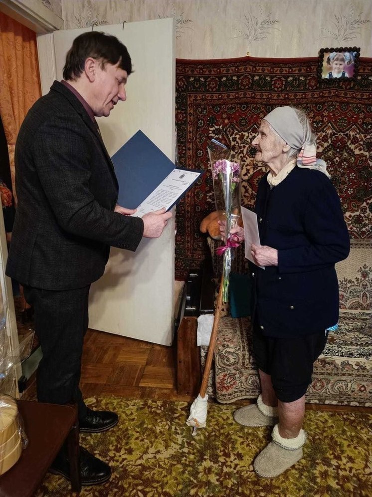 Псковичка Анастасия Иванова отметила 95-летие