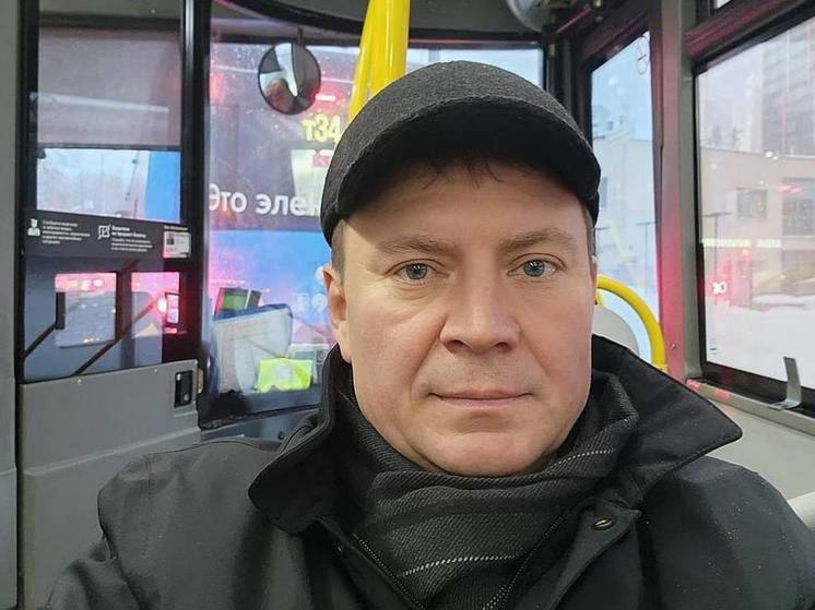 Бывший мэр Красноярска показал пустые автобусы в час пик в Москве