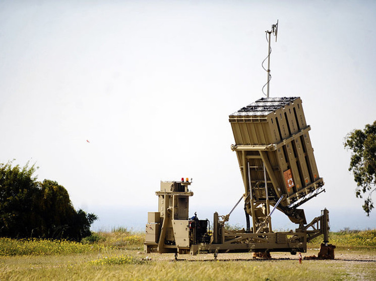 В Израиле расследуют инцидент с падением ракеты «Железного купола»