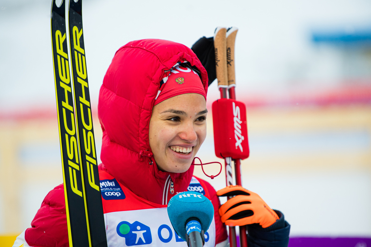 Лыжница Степанова выиграла масс-старт на втором этапе Кубка России
