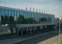 В аэропорту Омска утром в понедельник, 4 декабря, задержали пять аварейсов до столицы