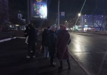 Ситуация с длительным ожиданием общественного транспорта на остановках в Оренбурге в последнее дни накалилась до предела
