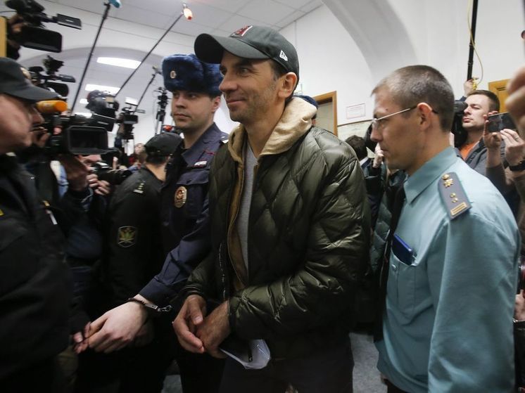 Прокурор запросил 19,5 года колонии для экс-министра Михаила Абызова