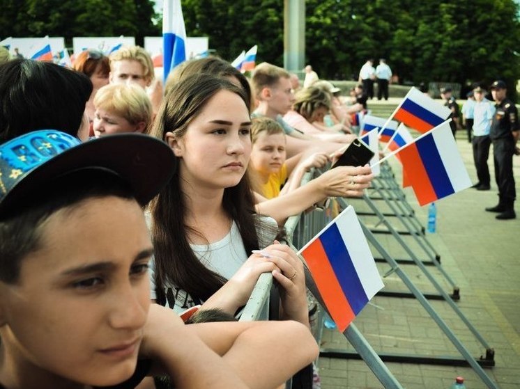 Почти пятьдесят регионов РФ посетили школьники из новых регионов в рамках образовательного проекта