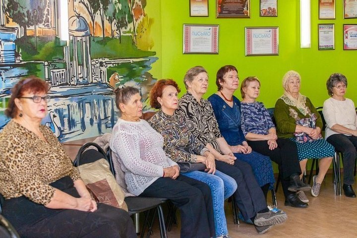 Астраханским пенсионерам рассказали о профилактике артроза