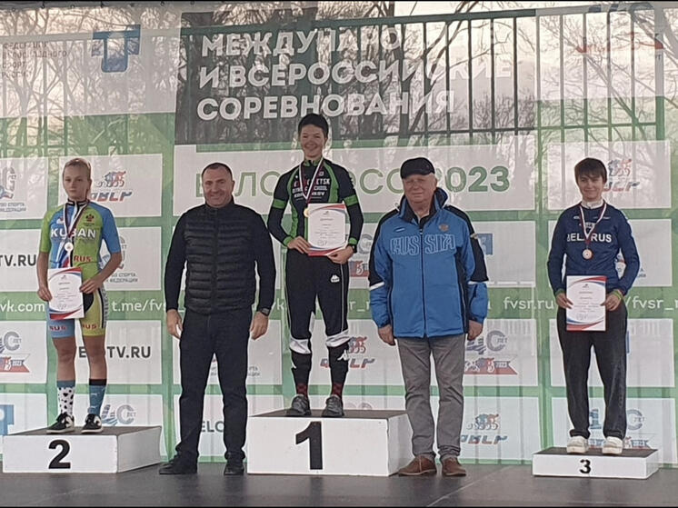 Студентки СГУОР заняли золото и серебро по велокроссу