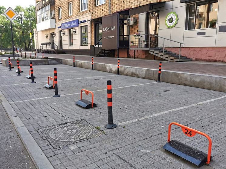 В центре Красноярска заработали 2 новые платные парковки