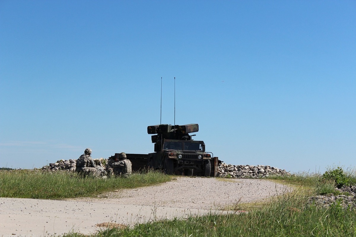The artillery of the Ukrainian Armed Forces shot 25 of its soldiers who wanted to surrender