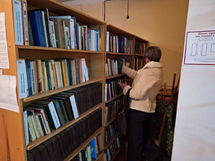 В Таврийске планируют обновить библиотечный фонд